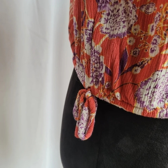 Women's Miss Me Beige Floral Boho Relaxed Cropped Top Open Shoulder Viscose XS - Picture 4 of 12